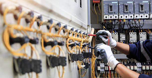 Professional Electrician technician working in Saratoga Springs, UT